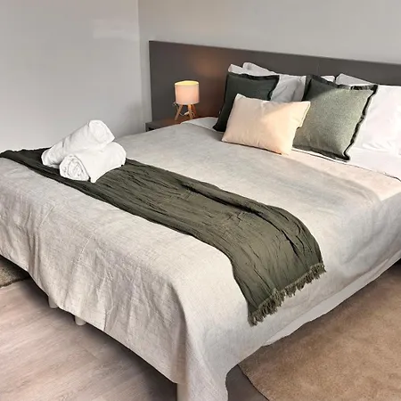 Homestay 威尼斯mestre市中心新装修独立卫浴阳台双人房 Venice